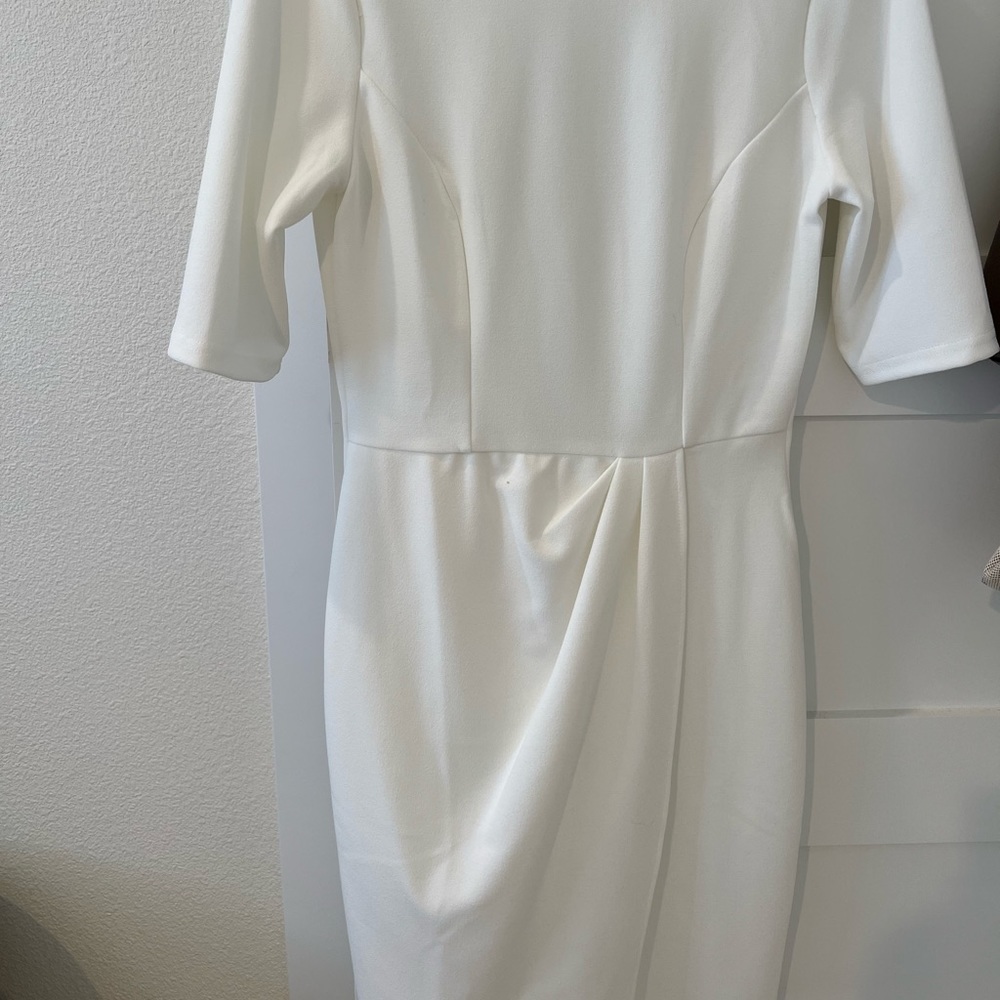 Lulu’s white dress